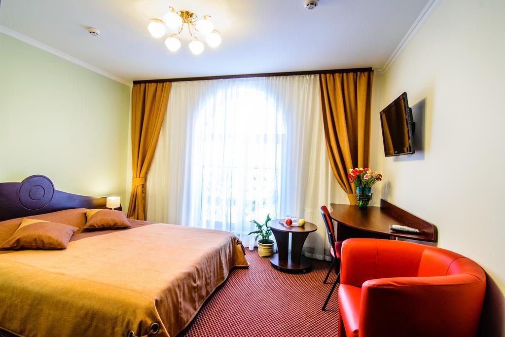 Terminal-A Hotel Ryasne-Ruske Habitación foto